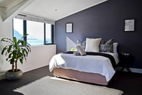 Central Sea View Apartment, Hermanus Waterfront